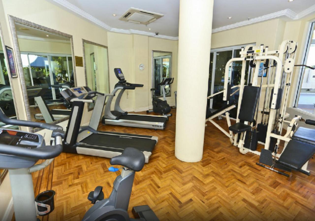 Location Location Location - Broadbeach :) Гоулд Коуст Екстериор снимка